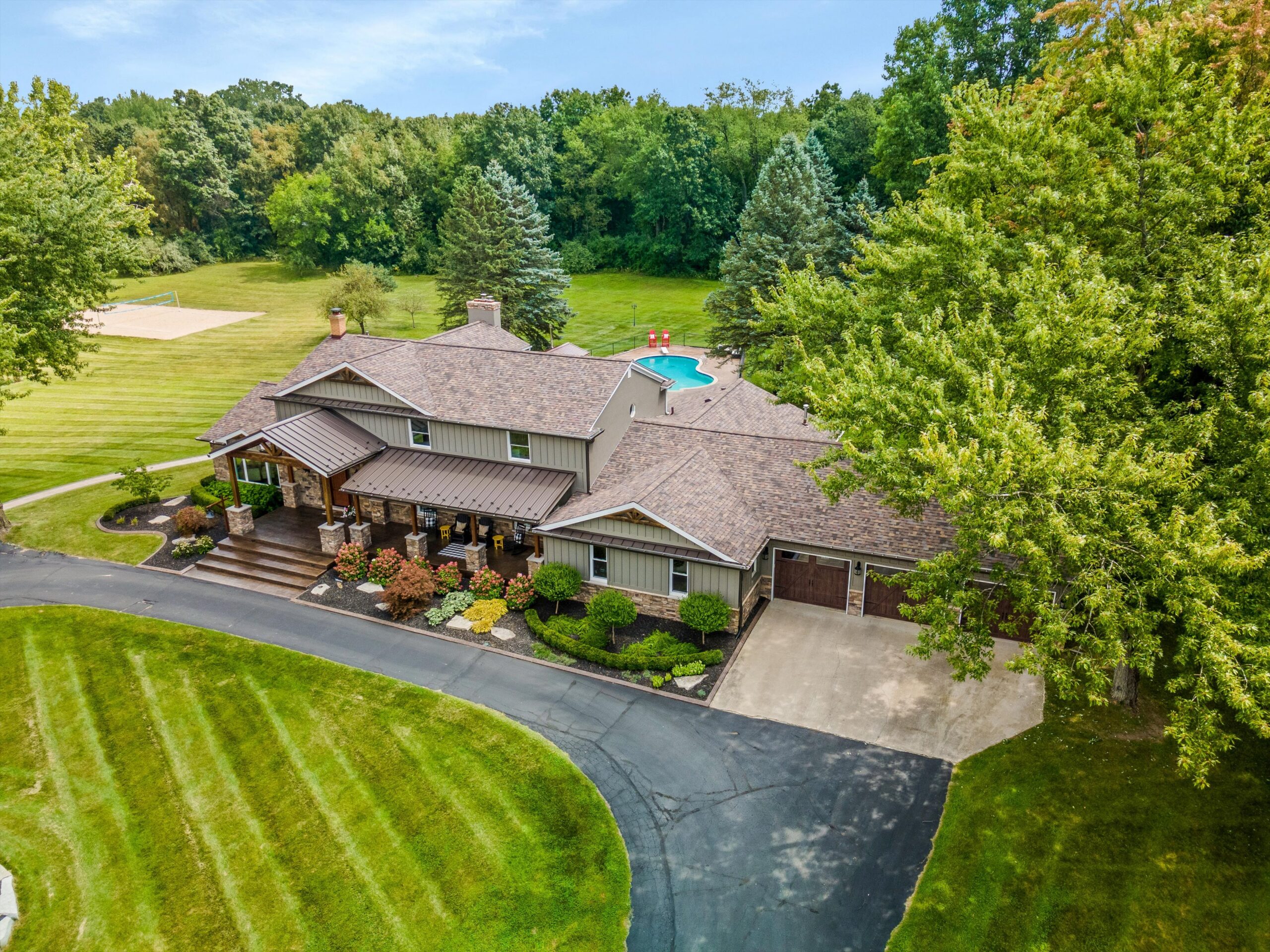 Professionally photographed Allen Lane listing